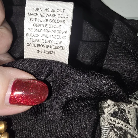 Ryan Michelle Black White Halter Mini Dress Floral Embroidered Hem Size Small - Picture 7 of 7